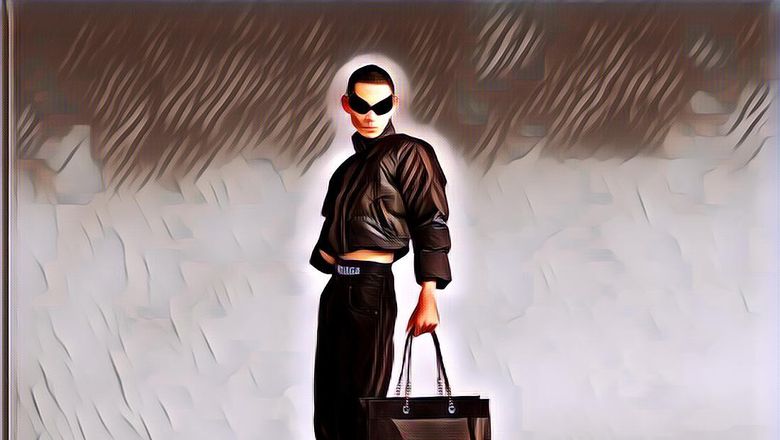 Lagi-Lagi Bikin Produk yang Tuai Hujatan, Balenciaga Bikin Tas yang Cuma Bisa Dipakai di Tangan Kanan