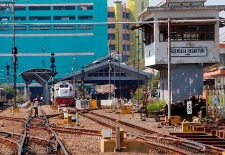 #Stasiun Surabaya Pasarturi, Jawa Timur