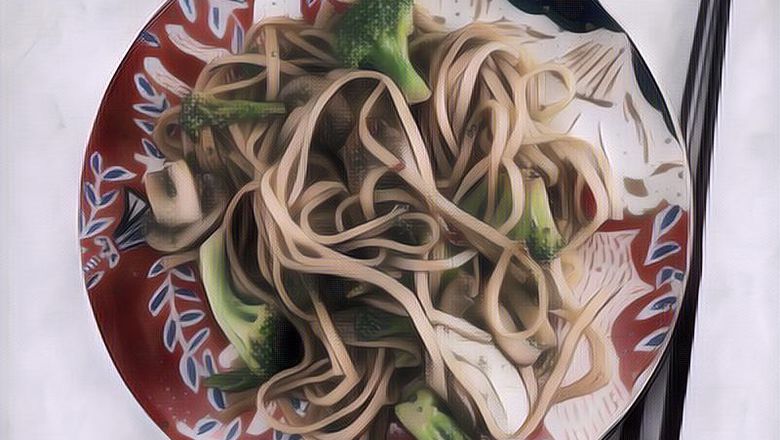 Resep Makanan Berbahan Dasar Mie, Dari yang Gurih Sampai Super Hot!