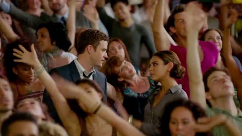 6. Hubungan 'Friends with benefit'