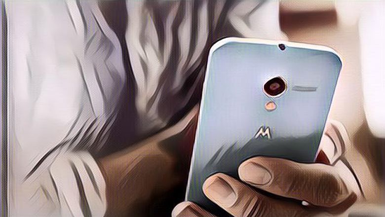 Paten Sketsa Ponsel Lipat Ala RAZR dari Motorola