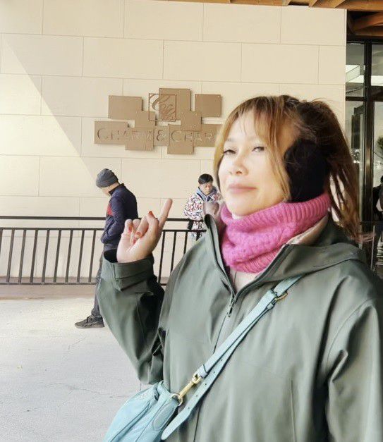 Kunjungan ke Pabrik Makeup