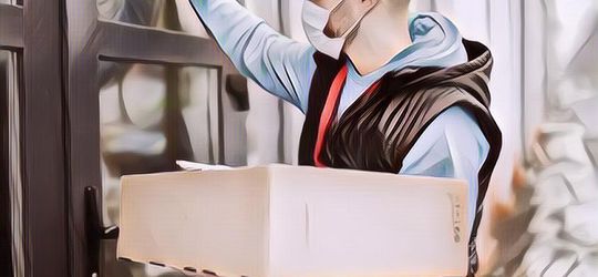 Kocak! Kurir Ini Lagi Anter Paket ke Desa Tapi Berujung Diajak Makan Siang Bareng