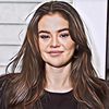 Selena Gomez Merespon Komentar Hujatan Netizen Soal Dirinya yang Gak Bisa Hamil