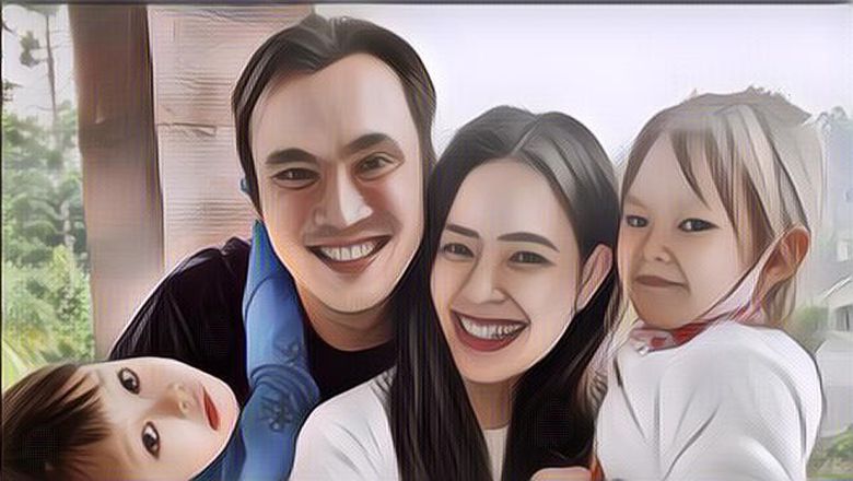 Seorang Peramal Memprediksi Lady Nayoan Balikan dengan Rendy Kjaerett