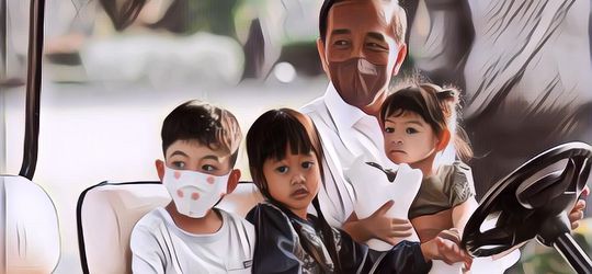 Viral! Sikap Santun Jan Ethes Cucu Presiden Jokowi Saat Lebaran, Disebut Cerminan Sang Kakek Sampai Ramai Didoakan Jadi Pemimpin
