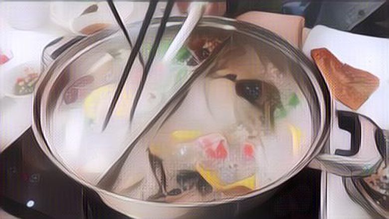 Heboh Wanita Penjual Hot Pot Ini Sengaja Pakai Baju Seksi, Bikin Pelanggan Salfok