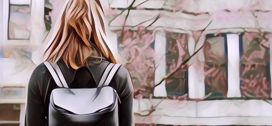 Penting Banget Buat Cewek! Alasan Harus Punya Backpack Alias Tas Punggung