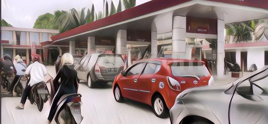 Viral! Dua Wanita Terlibat Cek-cok Karena Serobot Antri Beli BBM