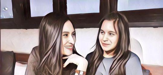 Pesona Andleeb Rishi, Adik Angbeen Rishi yang Gayanya Enggak Kalah Kece