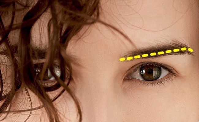 10. Alis hampir lurus