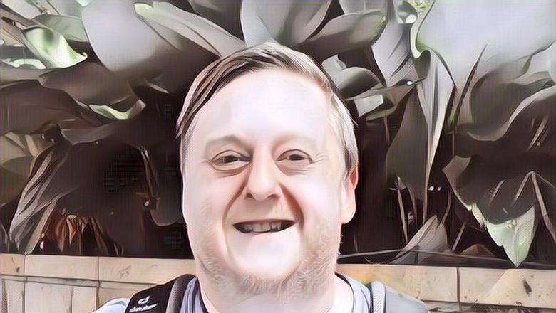 Totalitas! Bapak Ini Sengaja Terbang ke Malaysia Gara-gara Ngidam Nasi Lemak