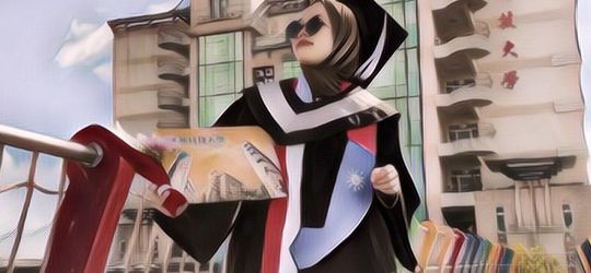 Begini Kisah Membanggakan Anak Sopir Angkot Yang Dapat Gelar Sarjananya Di Luar Negeri