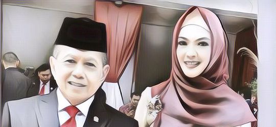Deretan Istri Politikus yang Cantik Kayak Bidadari, Ada yang Usianya Lebih Muda 23 Tahun dari Suami