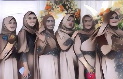 Heboh Video Kumpulan Emak-Emak Madura Sedang Kondangan, Pakaiannya Bak ‘Toko Emas Berjalan’
