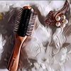 Sering Membersihkan Sisirmu? Inilah Cara Bersihkan Sisir Sesuai Jenisnya