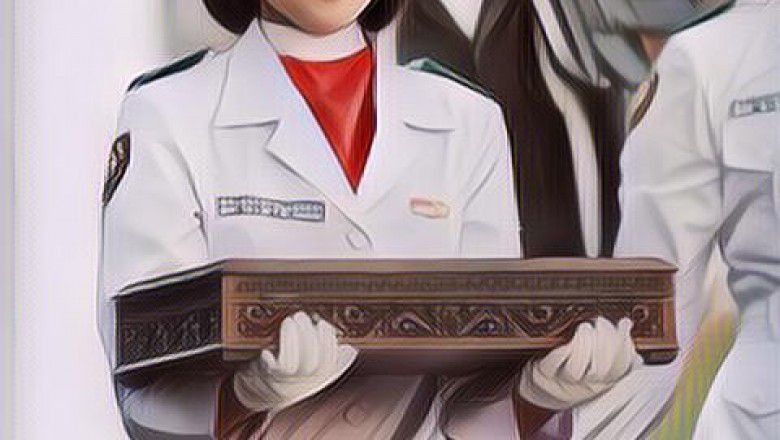 Yang Paling Ditunggu, Anggota Paskibraka Cantik Pembawa Baki