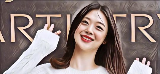 Sulli Meninggal Karena Bunuh Diri, Kenapa Artis Terkenal Justru Mudah Depresi?