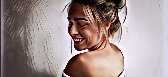 Viral Penampilan Wanita Pakai Sanggul Raksasa, Ribet Nggak Bisa Masuk Mobil Bikin Warganet Salfok