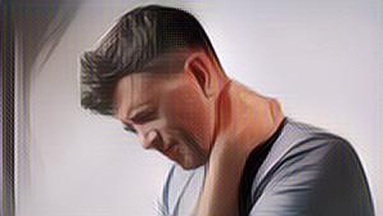 Tips Mencegah dan Mengatasi Sakit Leher, Gak Perlu Dipijat!