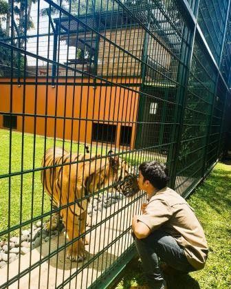 1. Mourning routine sama Eshan