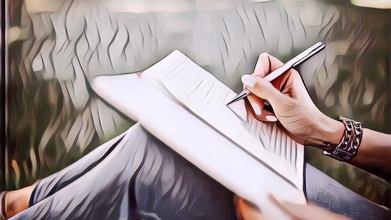 Dikira Ngasih Kertas Kosong, Padahal Cewek Jepang Ini Bikin Esai Pake Teknik Menulis Aburidashi Ala Ninja