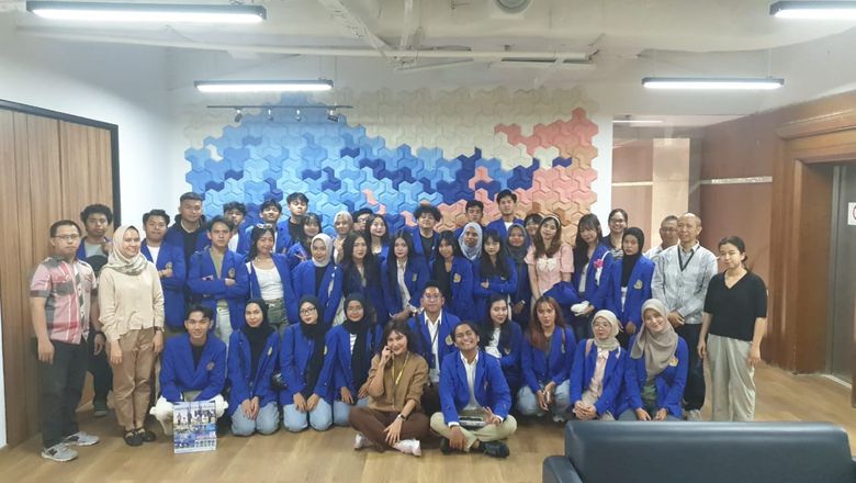 Mahasiswa Unikom Bandung Kunjungi Kantor VOI  Media, Antusias Belajar Membuat Konten Berita