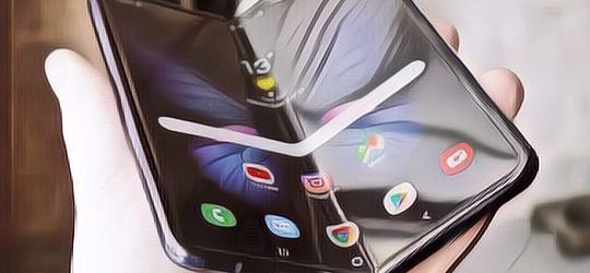 Deretan HP Samsung Lipat Terbaru, Desain Unik dengan Spek Lumayan!