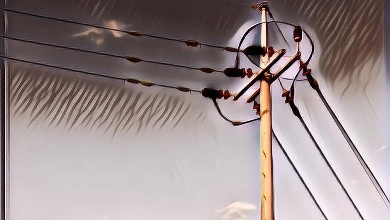 Terungkap Nih! Alasan Tiang Listrik Diketok Setiap Jam Mulai Tengah Malam Ternyata Bukan Sekadar Iseng Atau Menakut-nakuti Ya!