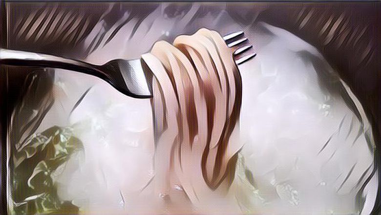 Gak Banyak yang Tahu! Air Rebusan Mi Instan Ternyata Punya Manfaat yang Tak Terduga, Coba Aja Buang ke Tanah dan Lihat Hasilnya