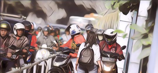 Ditegur agar Tak Lewat Trotoar, Pejalan Kaki Malah Dipukul