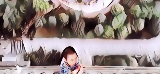 Demi Mencari Sang Nenek, Seorang Bocah di Tiongkok Malah Bergelantungan di Lantai 19