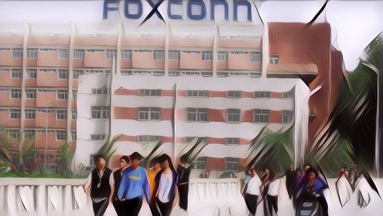 Ngeri! Pegawai Pabrik iPhone Diduga Tetap Dipaksa Bekerja Meski Lagi Sakit