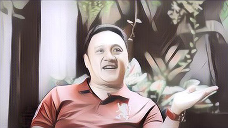 Inspiratif! Pria Ini Dulunya Hanya Seorang Tukang Sol Sepatu, Kini Sukses Hingga Punya Vila Mewah