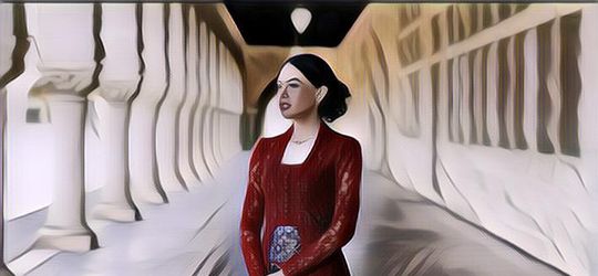 Foto-Foto Maudy Ayunda saat Wisuda, Pakai Kebaya di Kampus Ternama AS