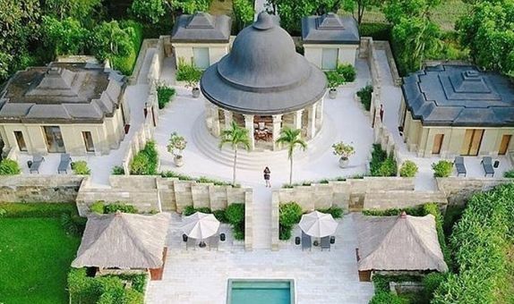 2. Amanjiwo Resort, Magelang