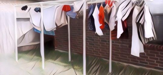 Heboh Video Balita yang Inisiatif Angkat Jemuran Saat Mendung, Warganet: Pinter Banget!