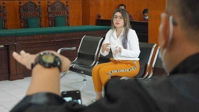 # Persidangan Kedua Kasus Pembakaran Mobil Via Vallen