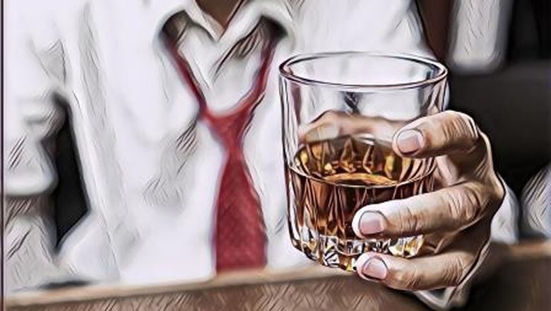 Jangan Coba-Coba Minum Alkohol Saat Pandemi Corona, Ini Akibatnya