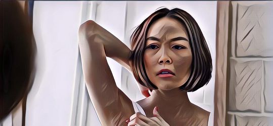 Sering Gak Pede Karena Ketiak Kamu Bau? Coba Atasi dengan Cara Ini Deh