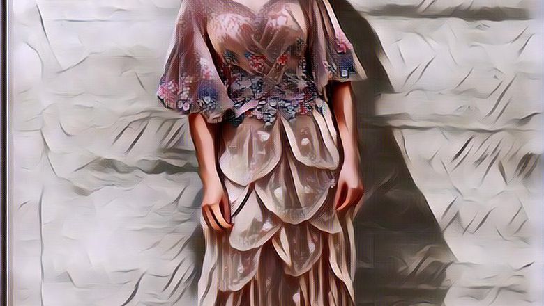 5 Potret Ayu Ting Ting dan Keluarga Saat Kondangan, Cakep Semua