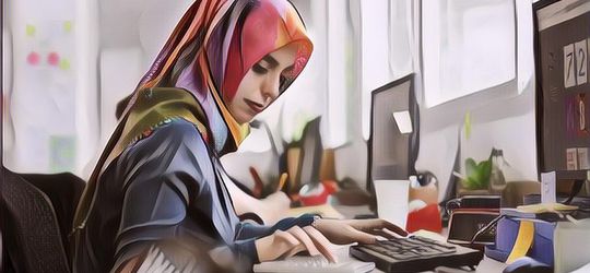 Sempat Dihina Karena Kuliah di Kampus Murah, Wanita Ini Kini Menjadi Pengusaha Sukses