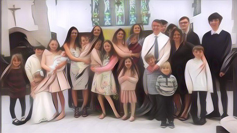 Punya 22 Anak, Keluarga Ini Lebih Dahsyat Dari Gen Halilitar!