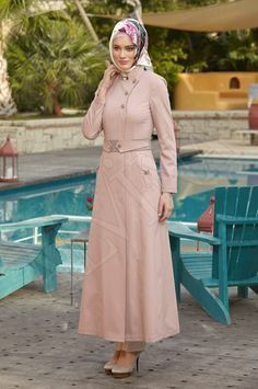 Model baju kerja wanita berjilbab formal