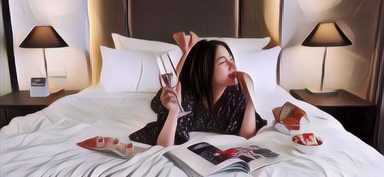 Biar Enggak Over Budget, Ini Tips Hemat Menginap di Hotel Saat Traveling