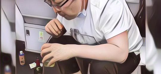 Seorang Dokter Sedot Sendiri Urine Pasien untuk Selamatkan Nyawa