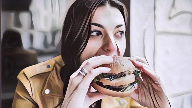 Ngeri Banget! Wanita Ini Temukan Potongan Jari Manusia di Burger yang Dia Makan