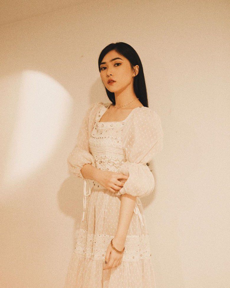 1. Dibuat saat sendirian di tengah badai