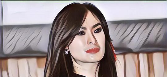 Banyak Driver Gak Terima, Iis Dahlia Bandingkan Profesi Suaminya dengan Ojol