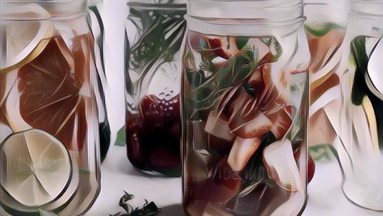 Minum Infused Water Tiap Hari demi Badan Segar Bugar dan Langsing